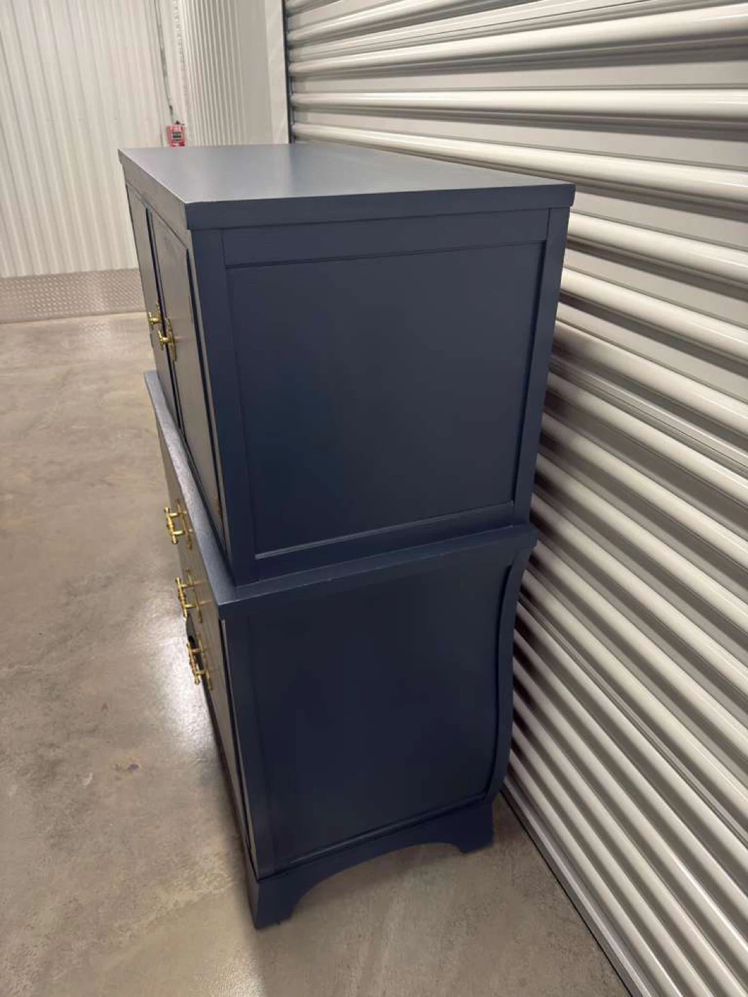 🚨Free Delivery nearby Jersey City Navy Blue Vintage Dresser - photo 2