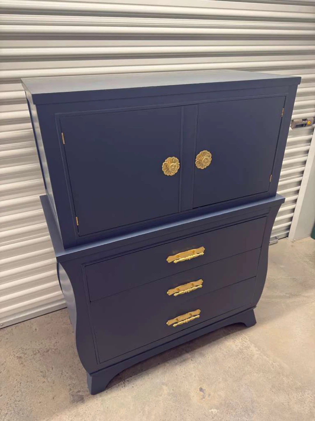 🚨Free Delivery nearby Jersey City Navy Blue Vintage Dresser - photo 5