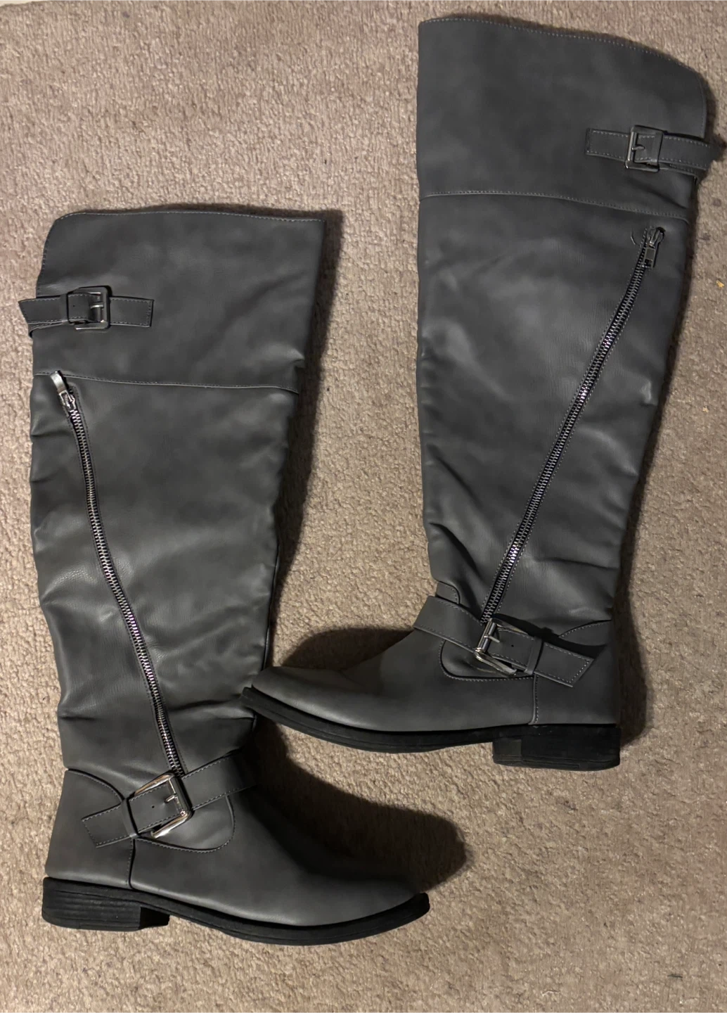 Gorgeous Knee-High Boots (size 9) - photo 3
