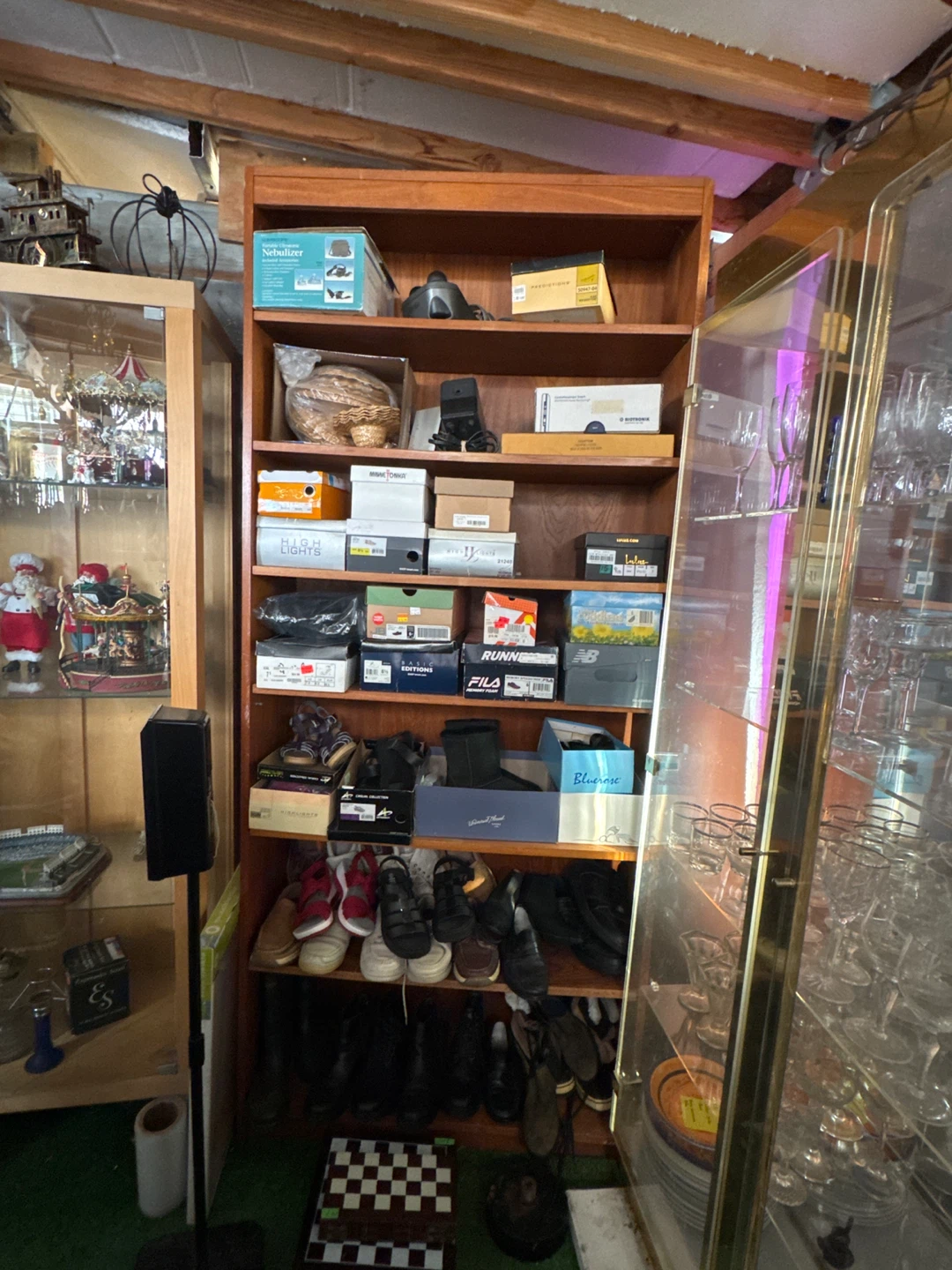 Big Brown Wooden Shelves (7 Shelves)