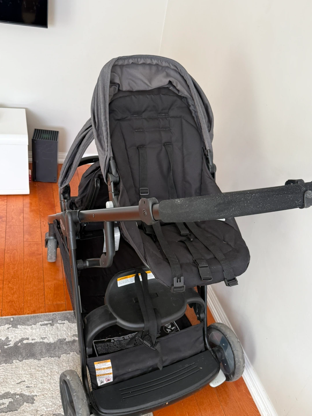 Graco Ready2Grow 2.0 Double Stroller – Excellent Condition - photo 3