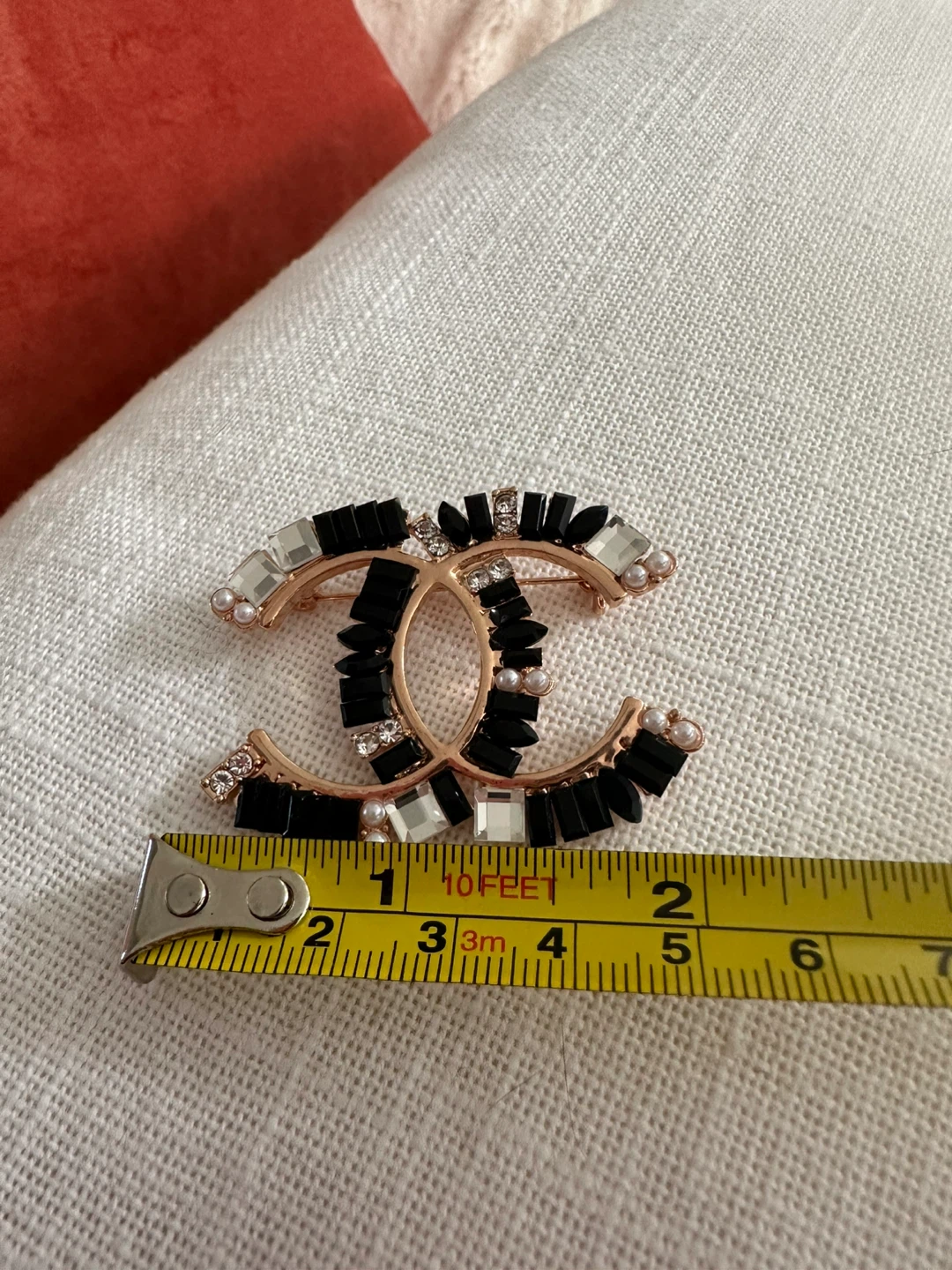 CC Brooch with pearls Black and Clear Gems - photo 5