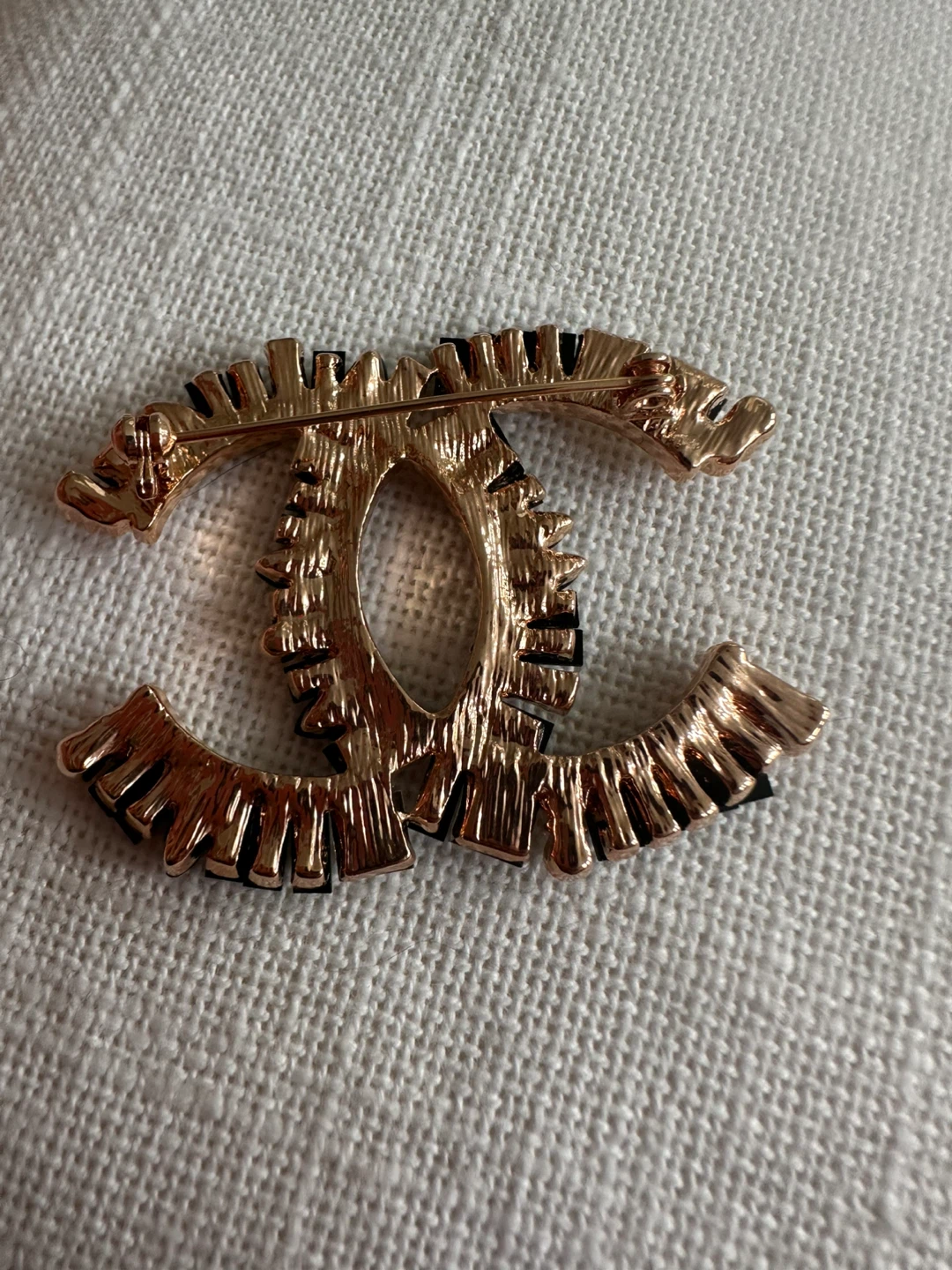 CC Brooch with pearls Black and Clear Gems - photo 2
