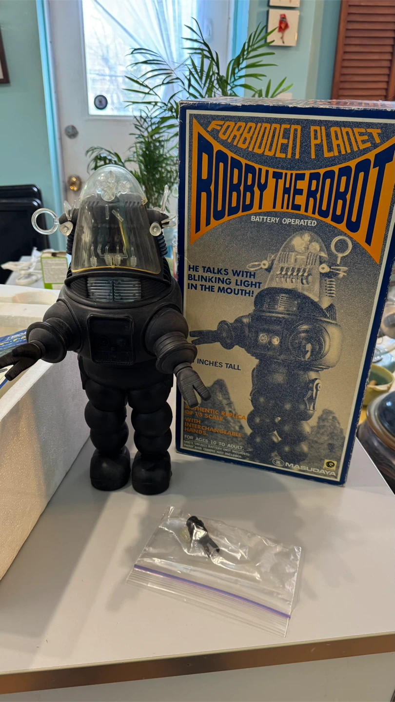 Forbidden Planet Robby the Robot Figure