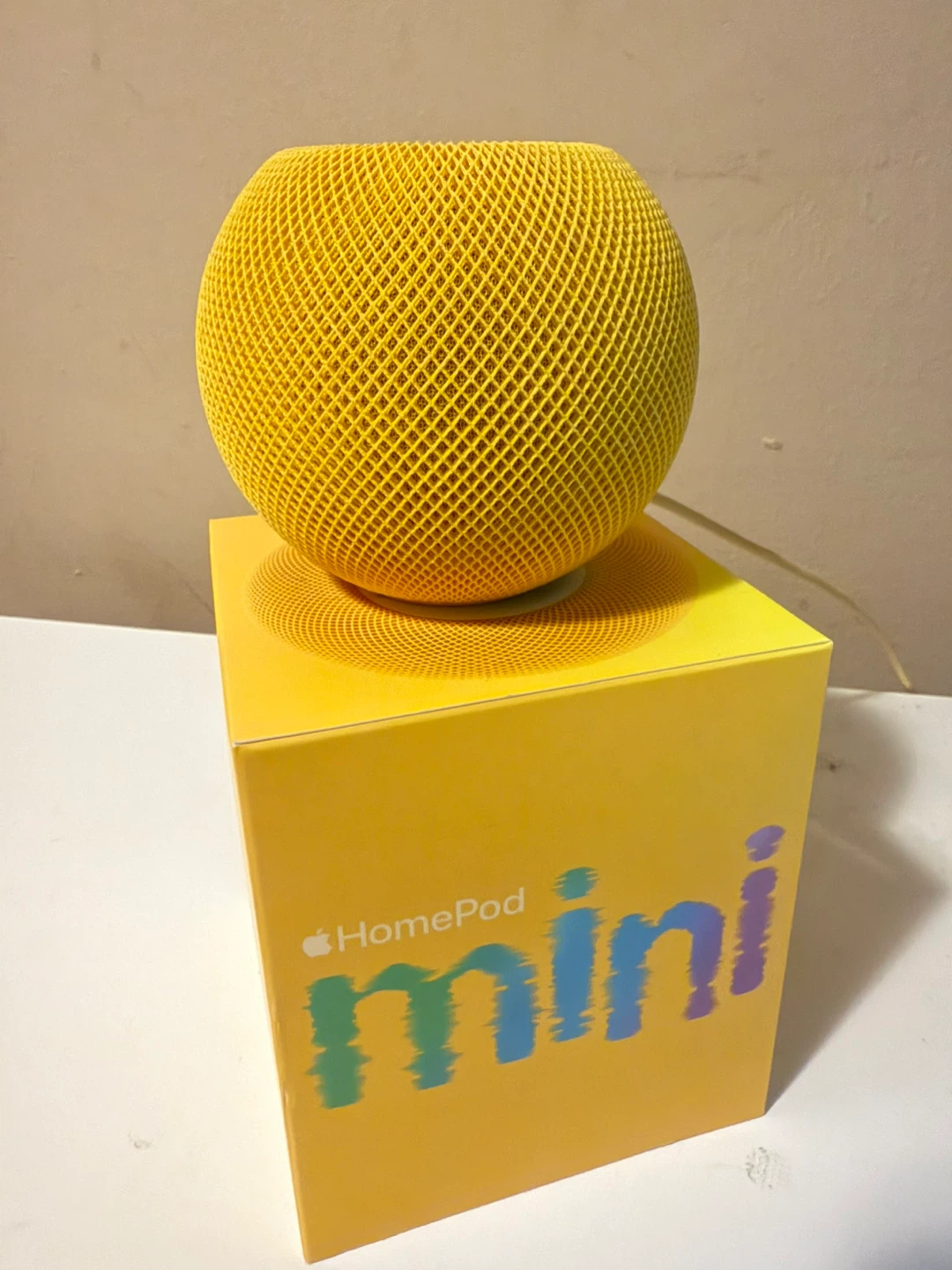 Apple HomePod mini - Yellow