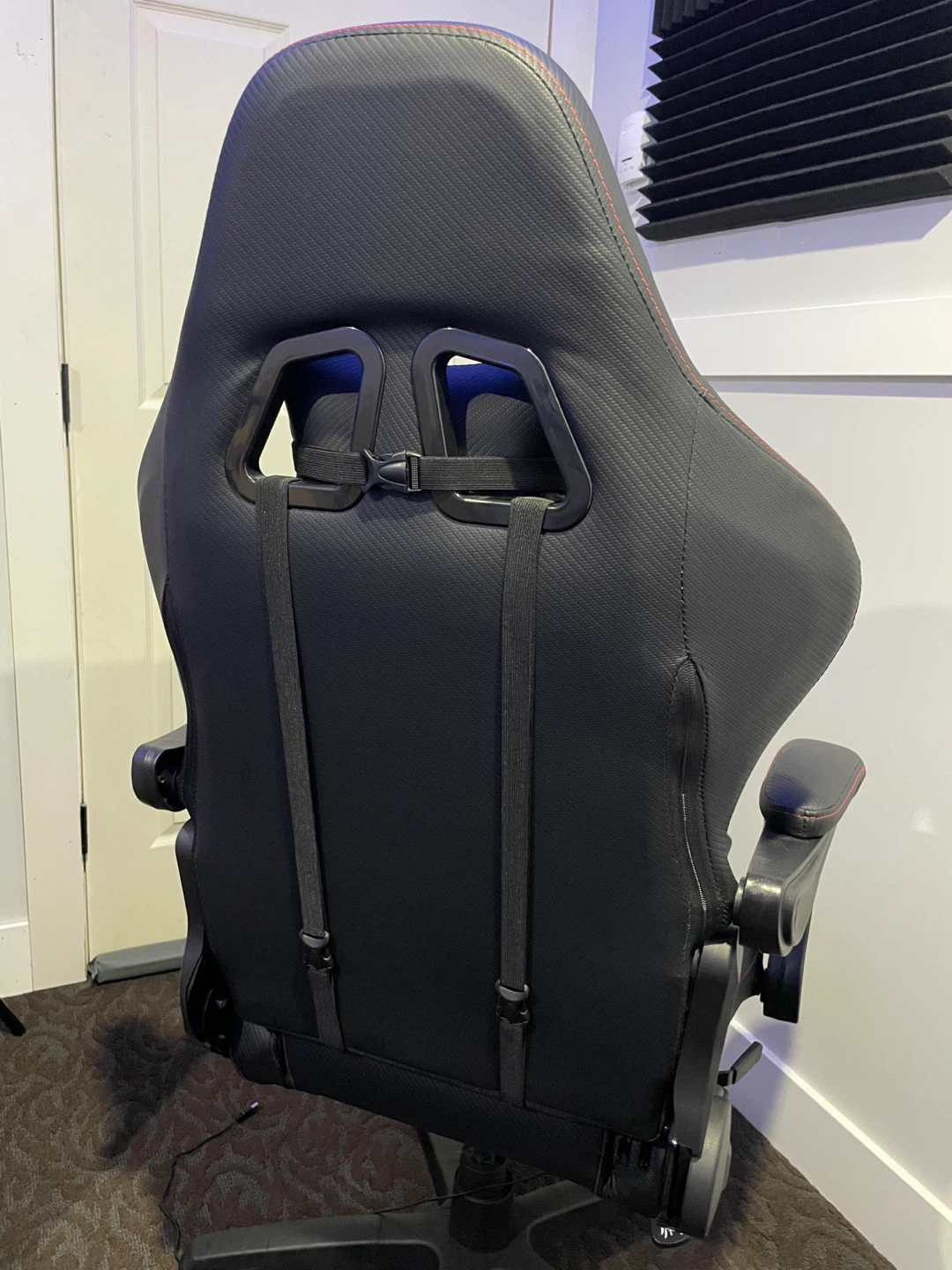 Gaming Chair with Footrest - photo 5