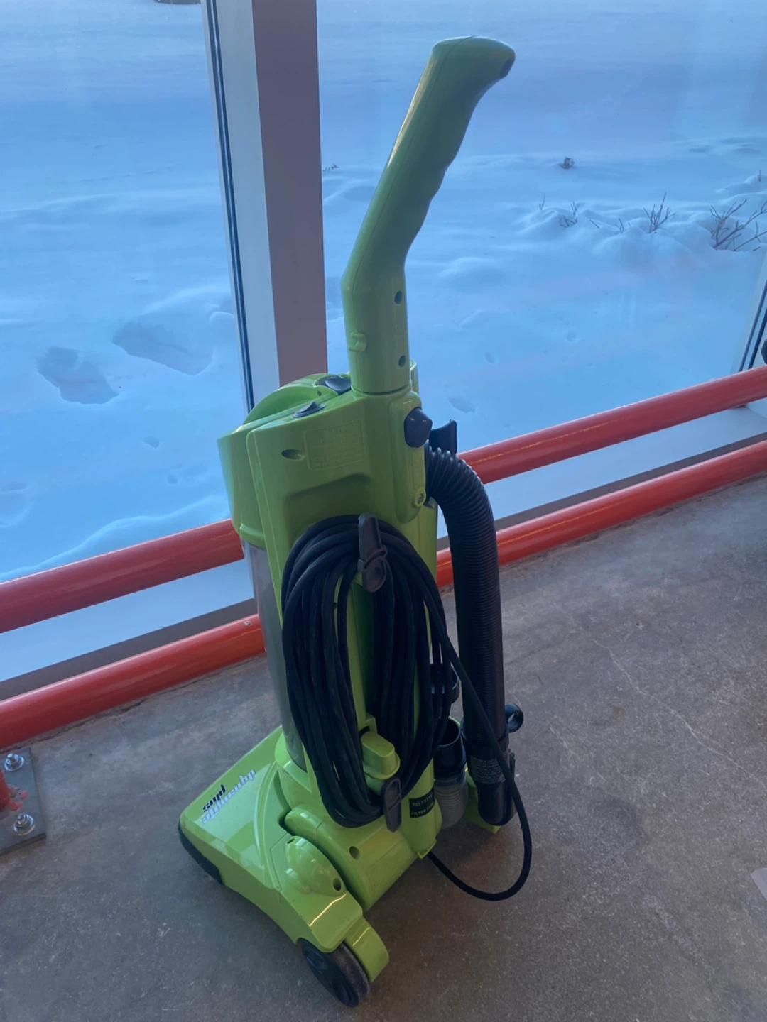 Dirt Devil Dynamite Plus Upright Vacuum - photo 2