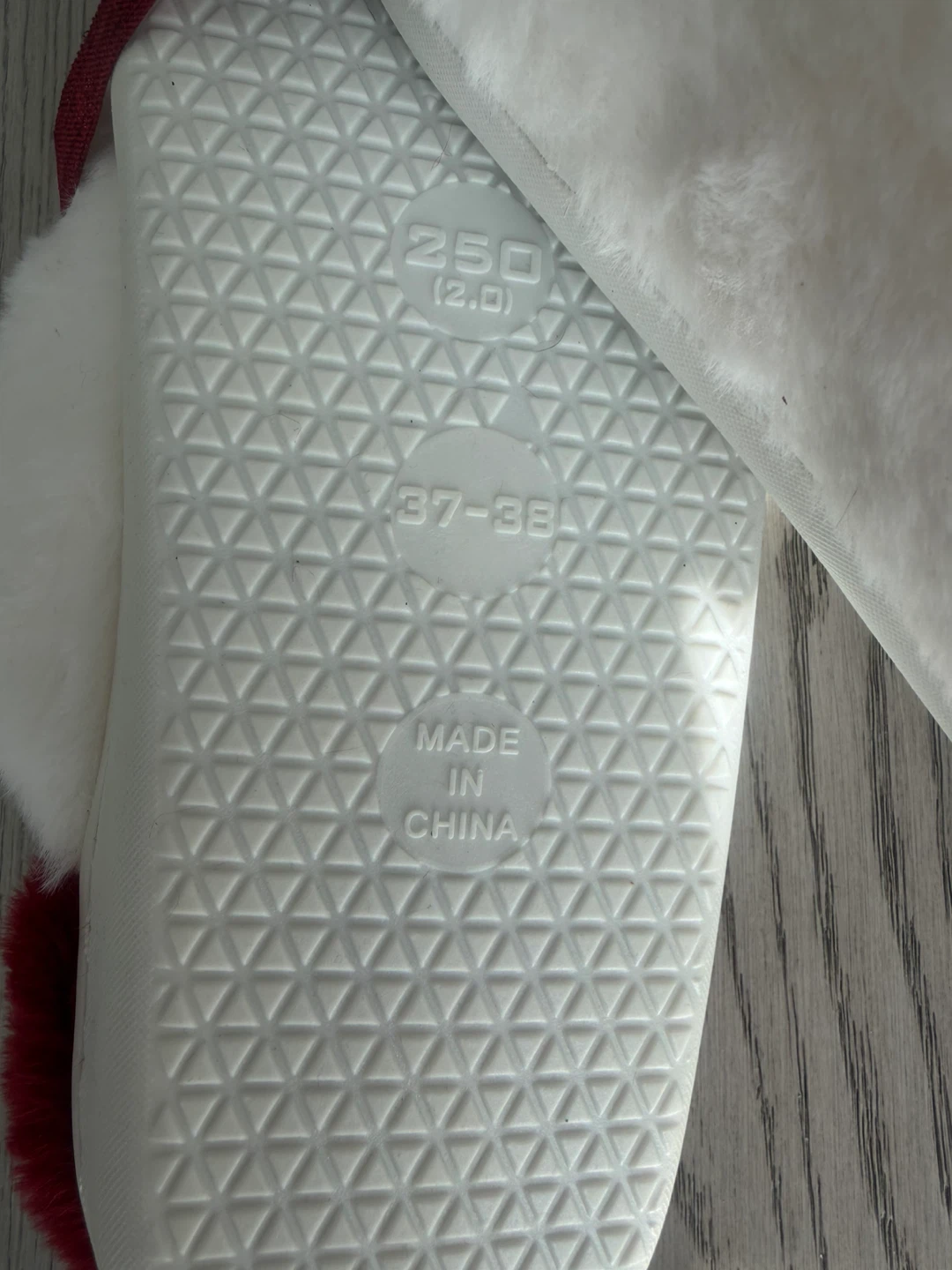 Fuzzy White Slippers with Red Trim - Size 250 (37-38) - photo 3