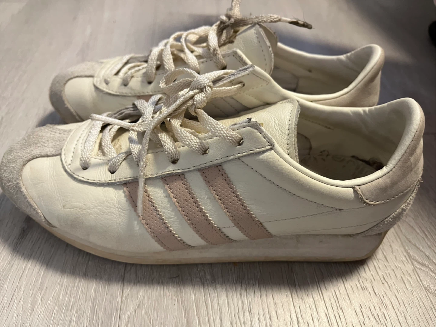 Adidas Women's Sneakers Size 6.5 US - photo 2