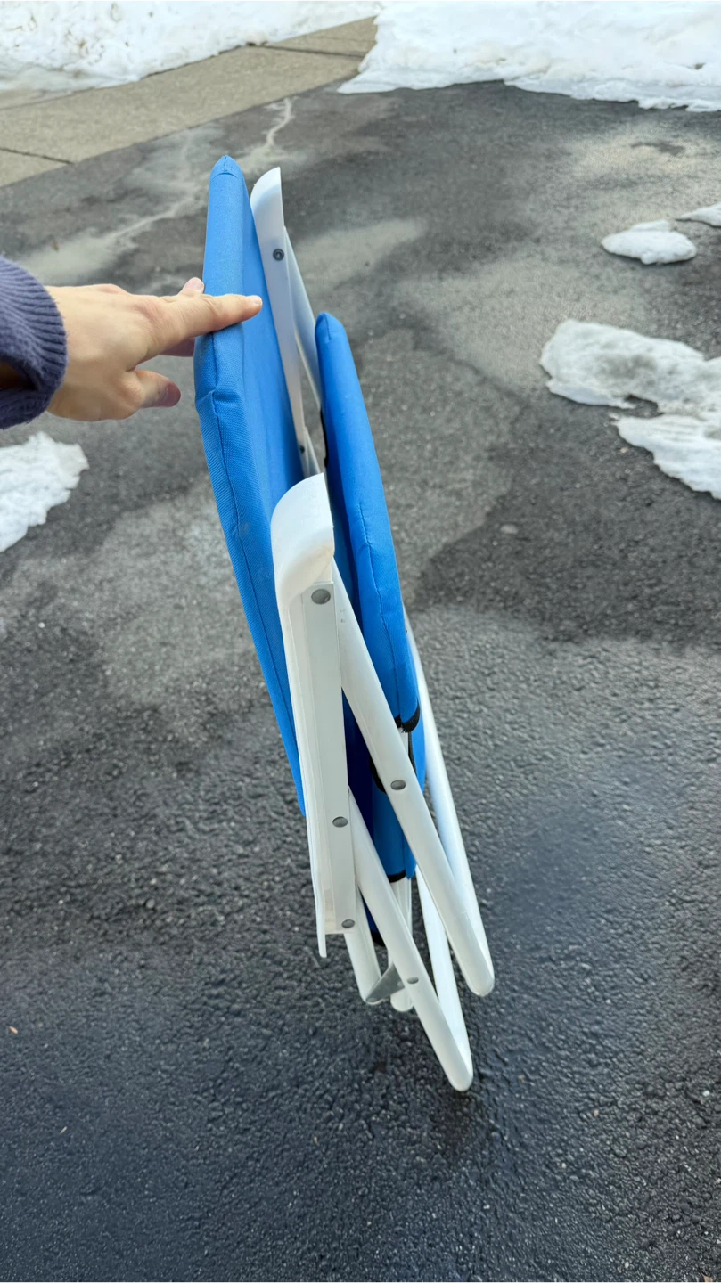 Blue Folding Lawn Chair - photo 2