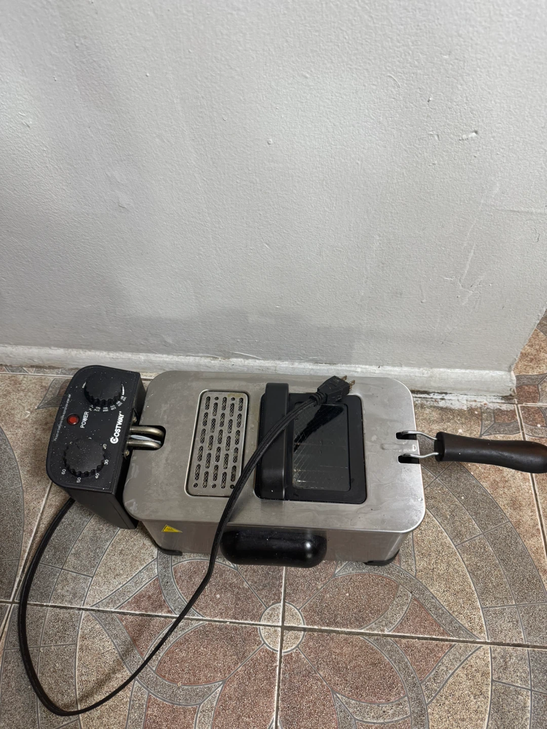 Costway Deep Fryer with Basket - photo 2