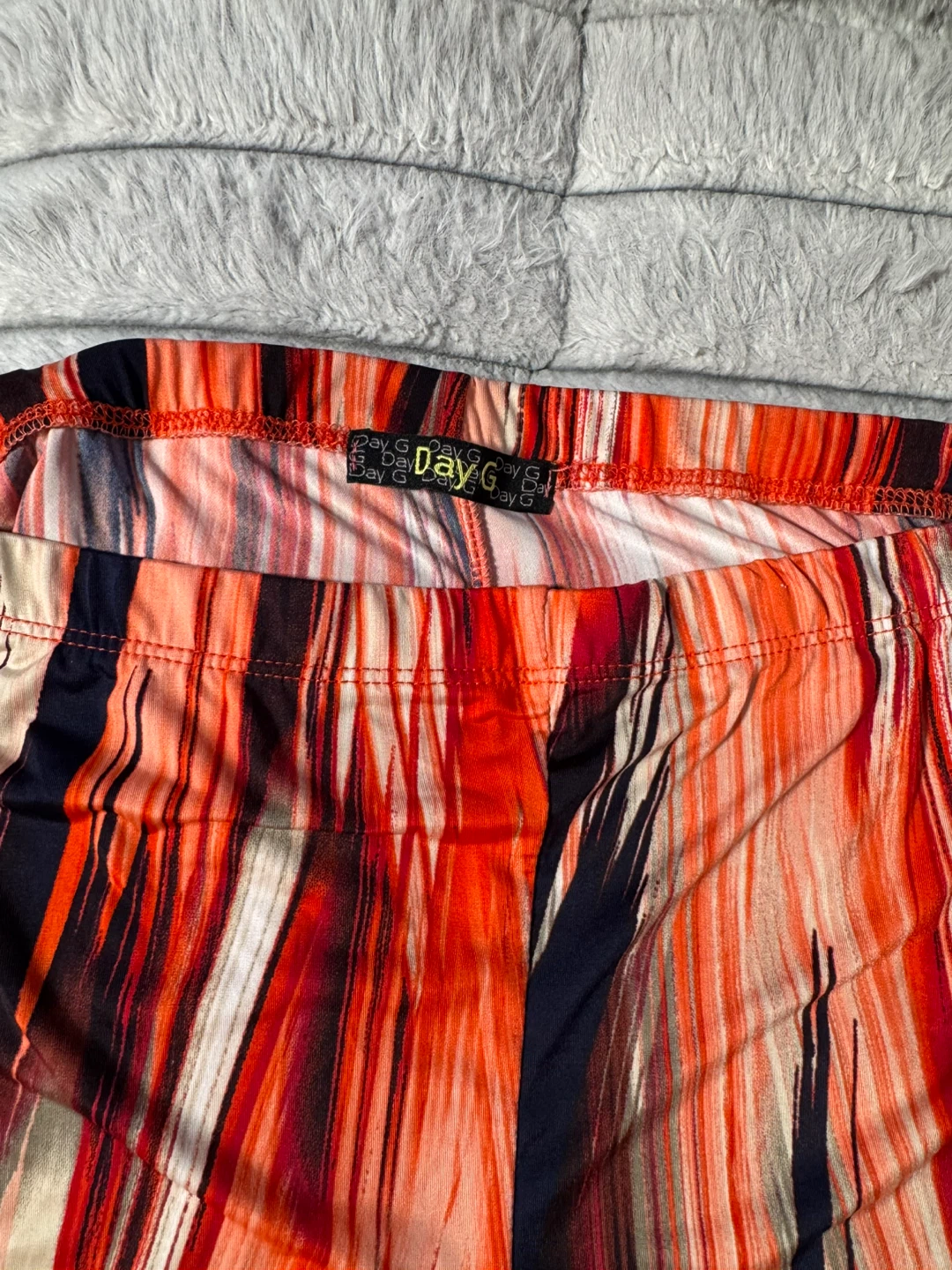 Day G Women's Printed Crop Top and Wide Leg Pants Set - photo 2