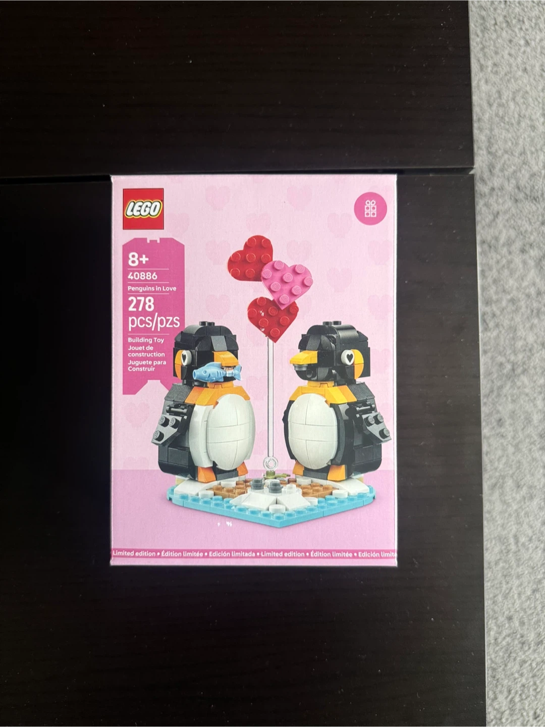 LEGO 40886 Penguins in Love - Perfect V day gift