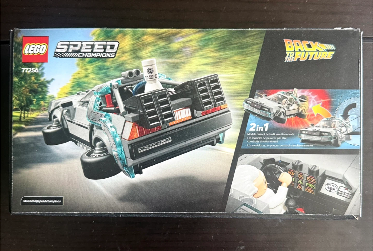 LEGO Back to the Future Time Machine 77256 - photo 2