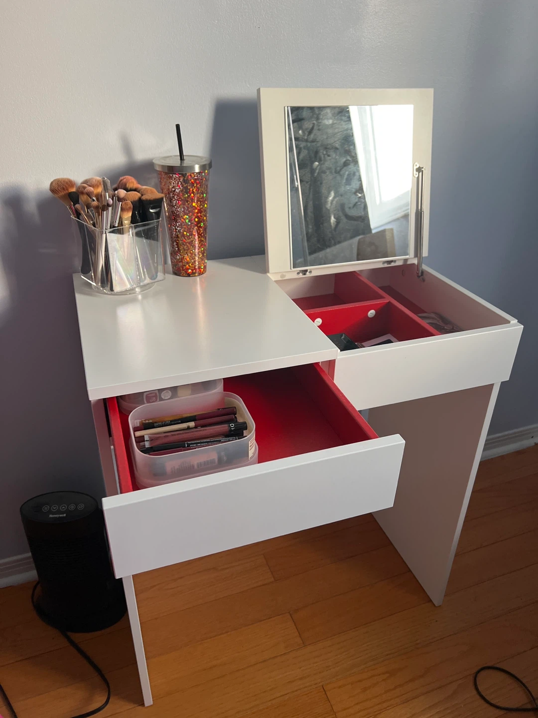 White Vanity with Mirror and Drawer - photo 4