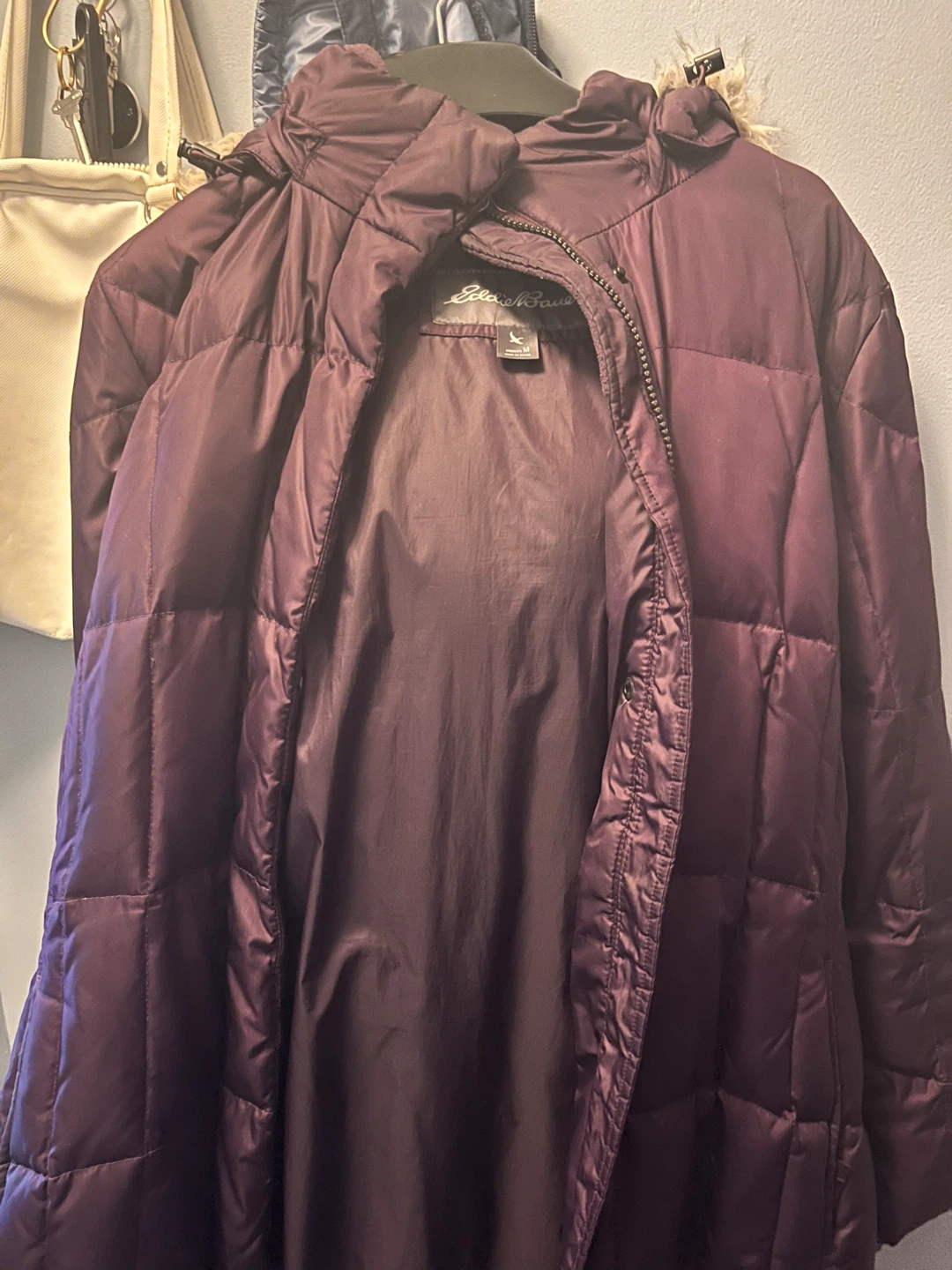 Eddie Bauer Puffer Jacket -5 to -15 clean, smoke free , pet free