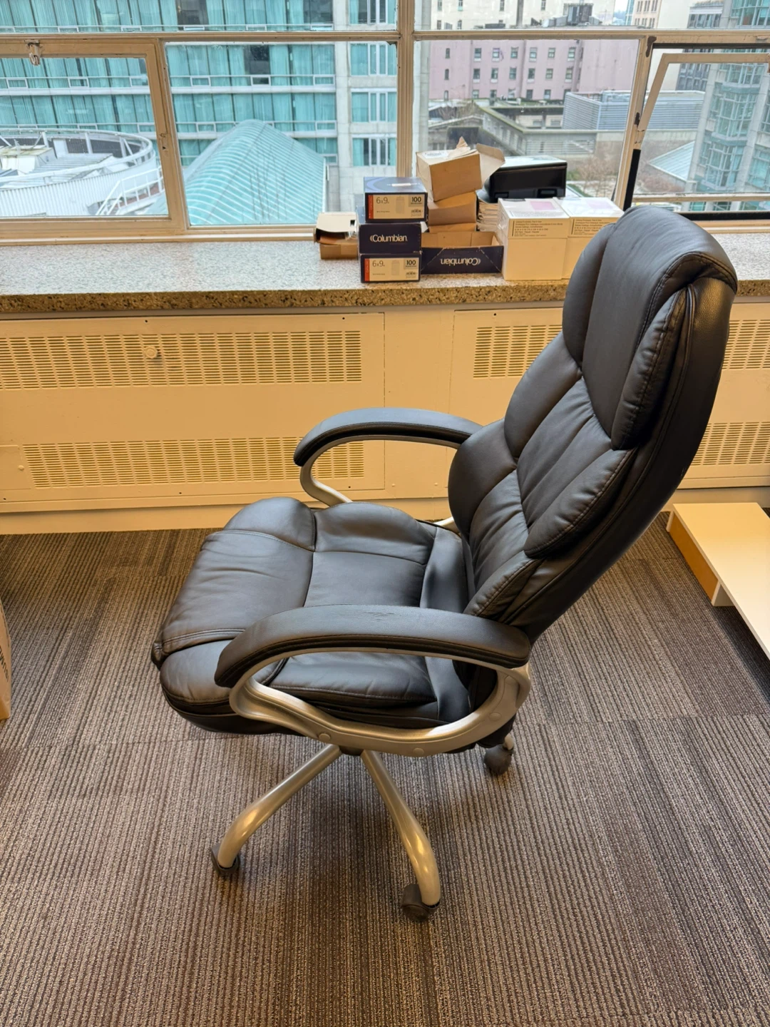 Comfortable PU Leather Office Chair Swivel - photo 2