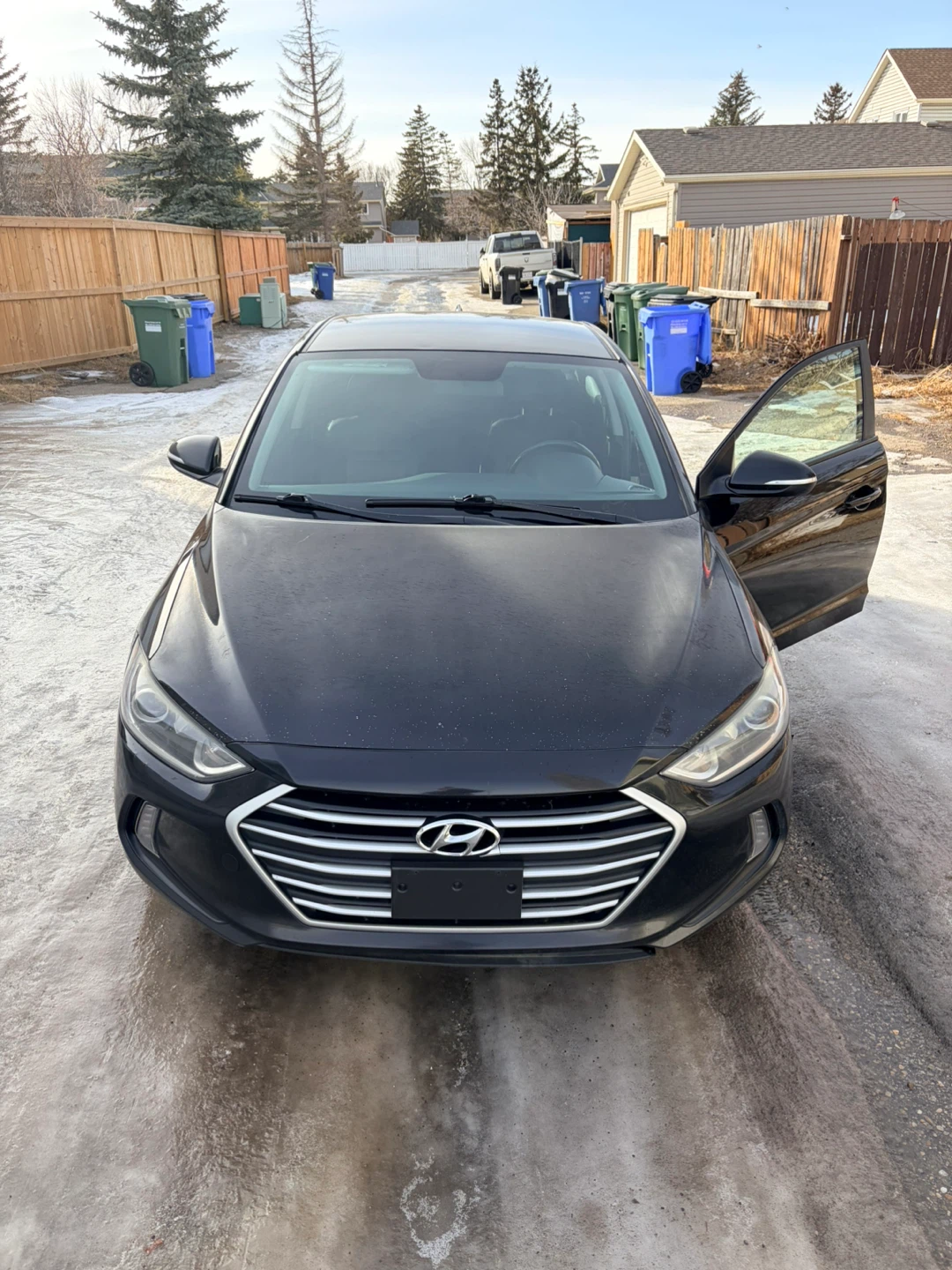 2017 Hyundai Elantra - photo 2