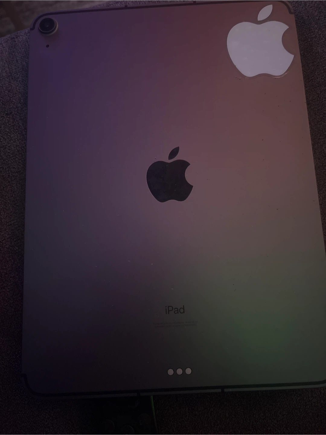 Apple iPad - photo 2