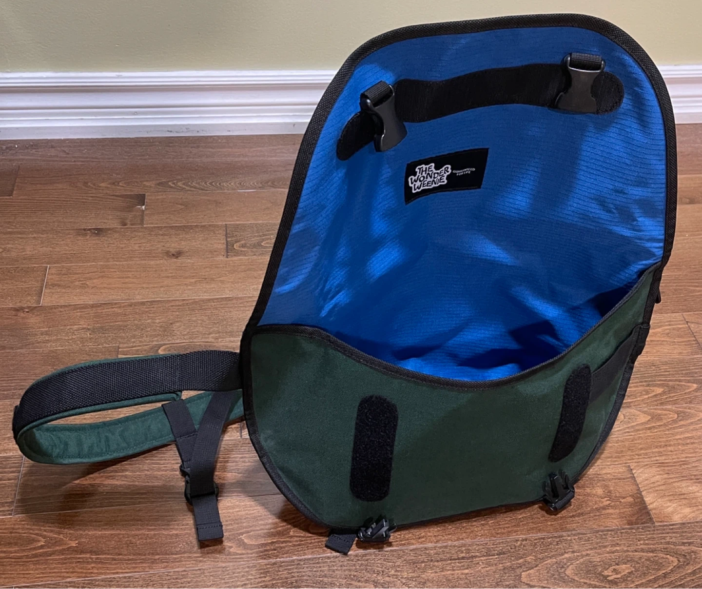 Crumpler Wonder Weenie Messenger Bag - photo 2