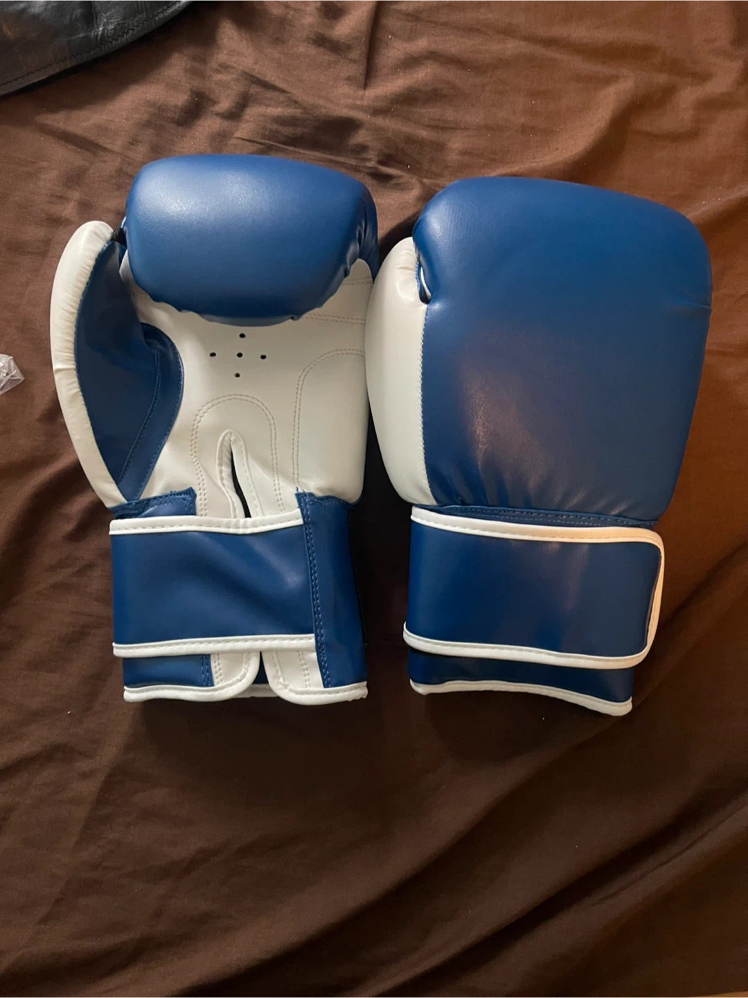 Blue and White Boxing Gloves 14oz - photo 2