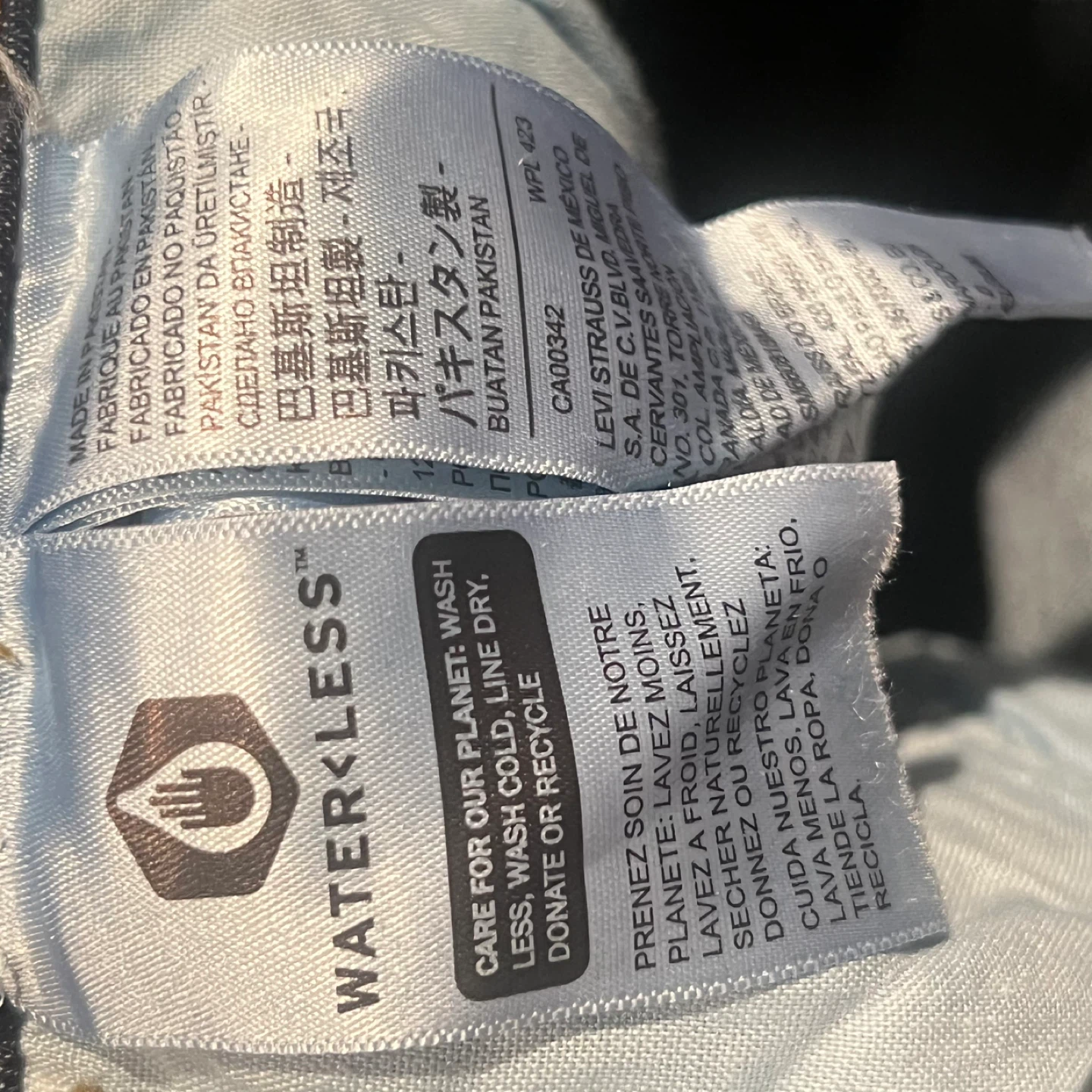 Levi's 720 High Rise Super Skinny Jeans - Size 27 - photo 3