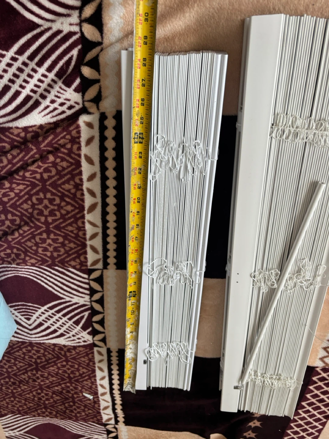 Levolor White Vinyl Blinds - 36" x 64" - photo 2