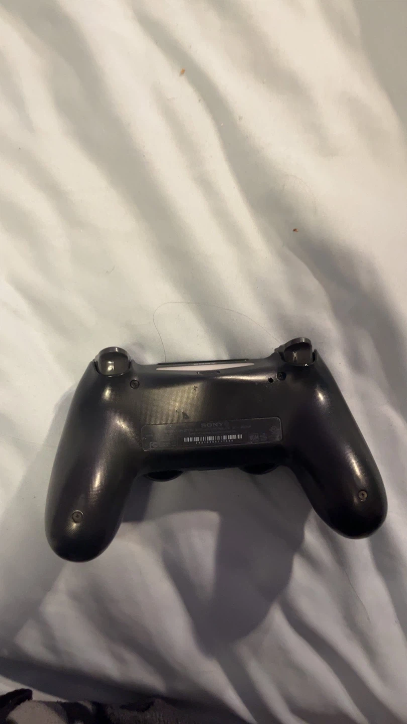 Sony DualShock 4 Wireless Controller - photo 2