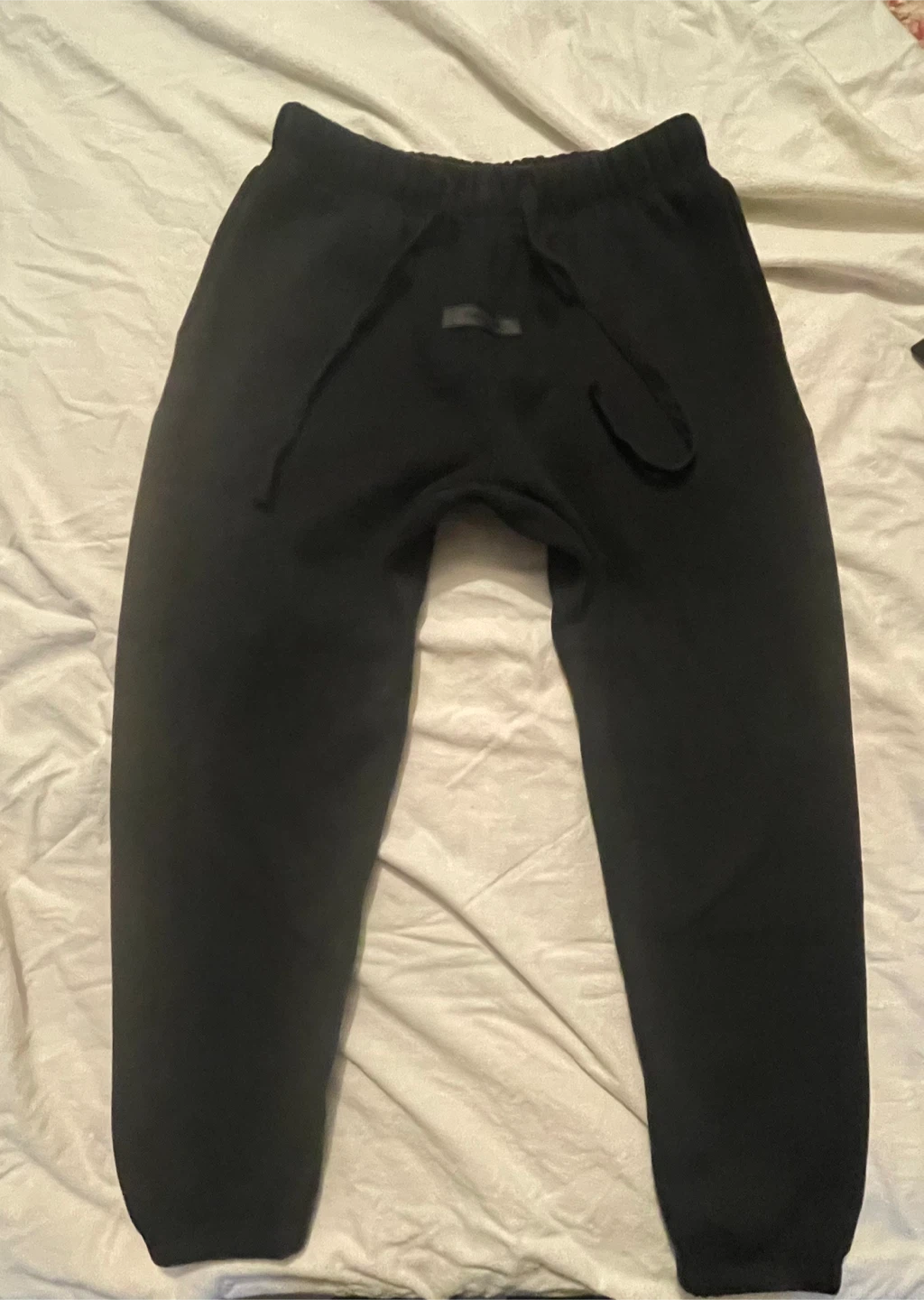 Black Essentials Sweatpants Size L