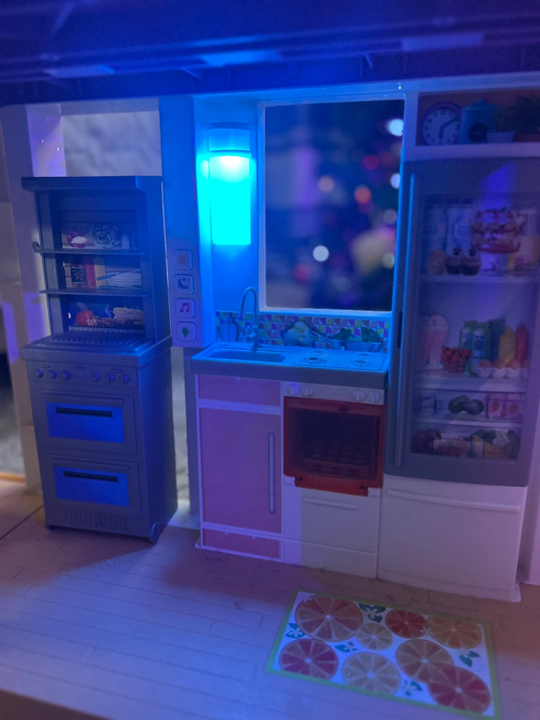Barbie Dreamhouse Dollhouse with Accessories - photo 4