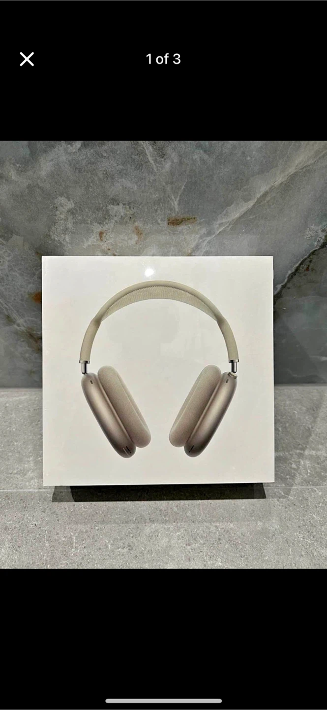 Apple AirPods Max Headphones with Smart Case - Silver