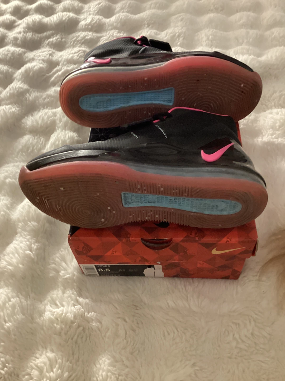 Nike Kyrie 5 Basketball Shoes Black Pink Size 8.5 - photo 4