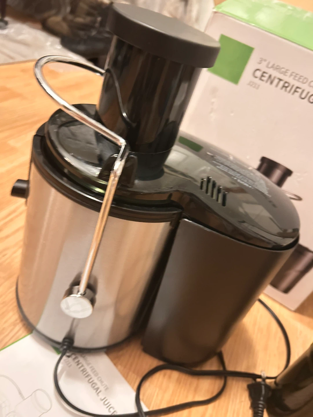 GDOR Centrifugal Juicer J211 - Silver, 3" Feed Chute, 800W - photo 2