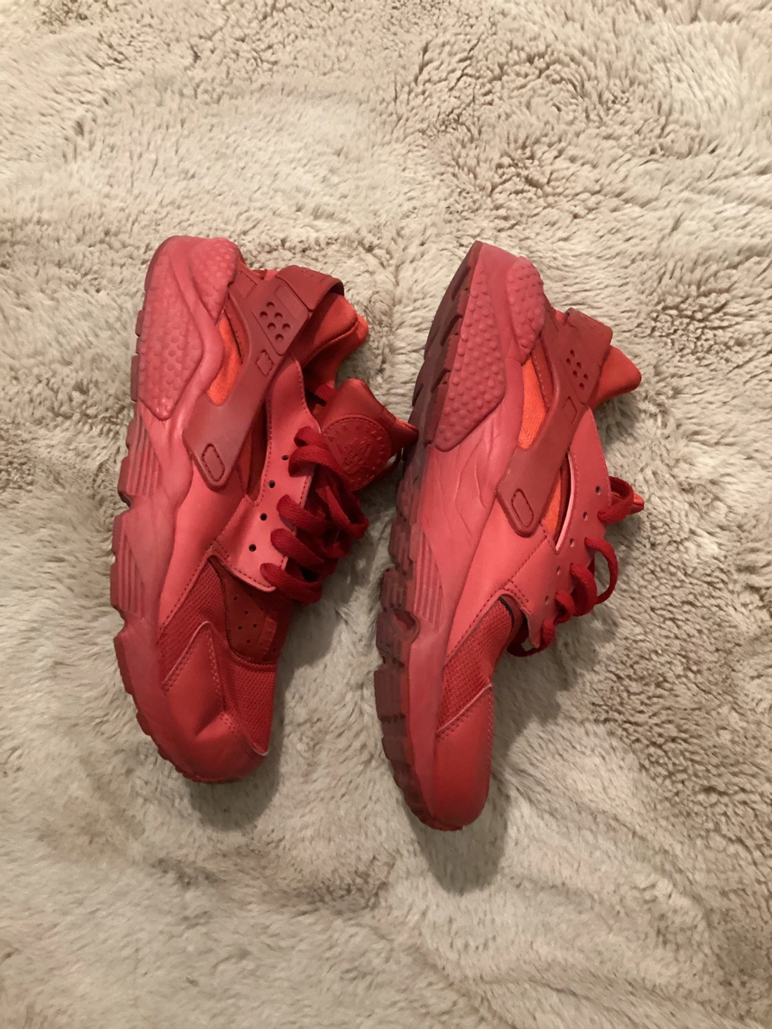 Nike Air Huarache Red Sneakers - photo 3