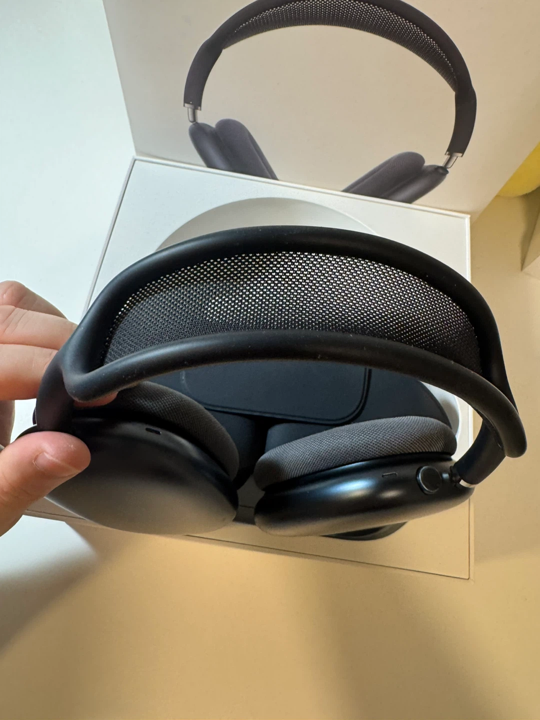 Apple AirPods Max Headphones - Space Black - photo 4