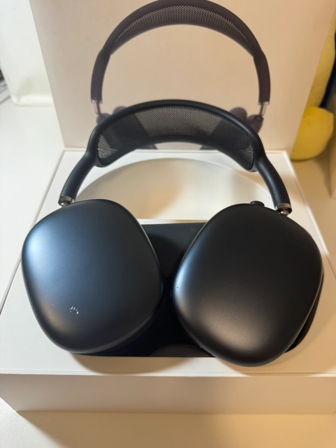 Apple AirPods Max Headphones - Space Black