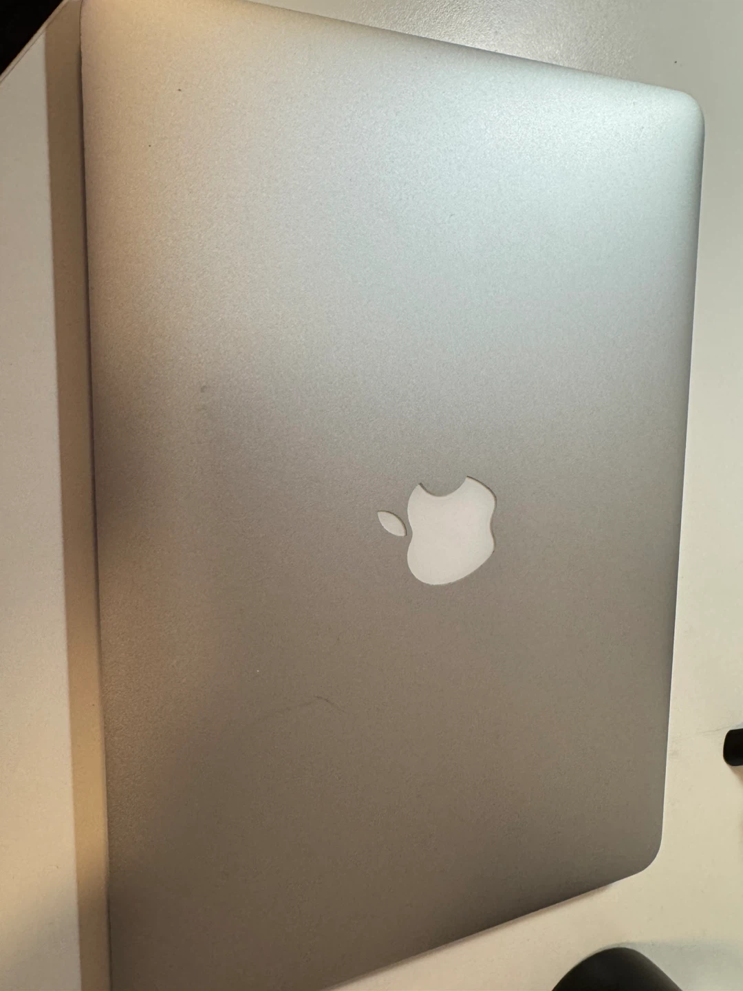 Apple MacBook Air 13-inch Early 2015 - photo 2