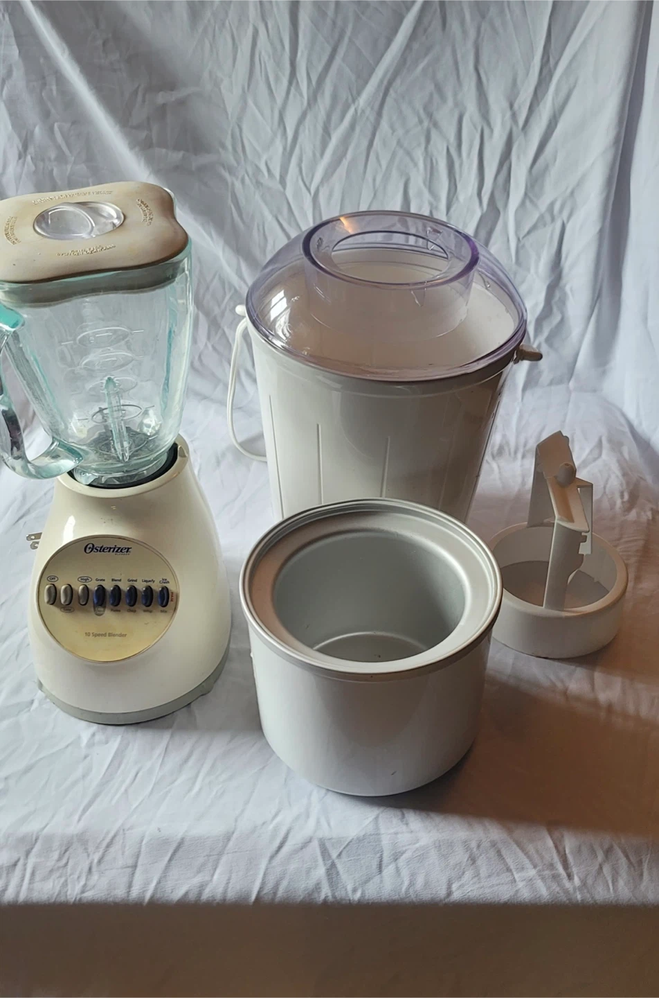 Oster Ice Cream Maker & 10 Speed Blender Set