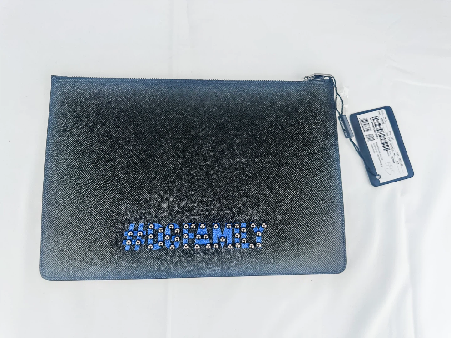 Dolce & Gabbana #DGFAMILY Black Dauphine Leather Flat Zip Pouch - photo 4