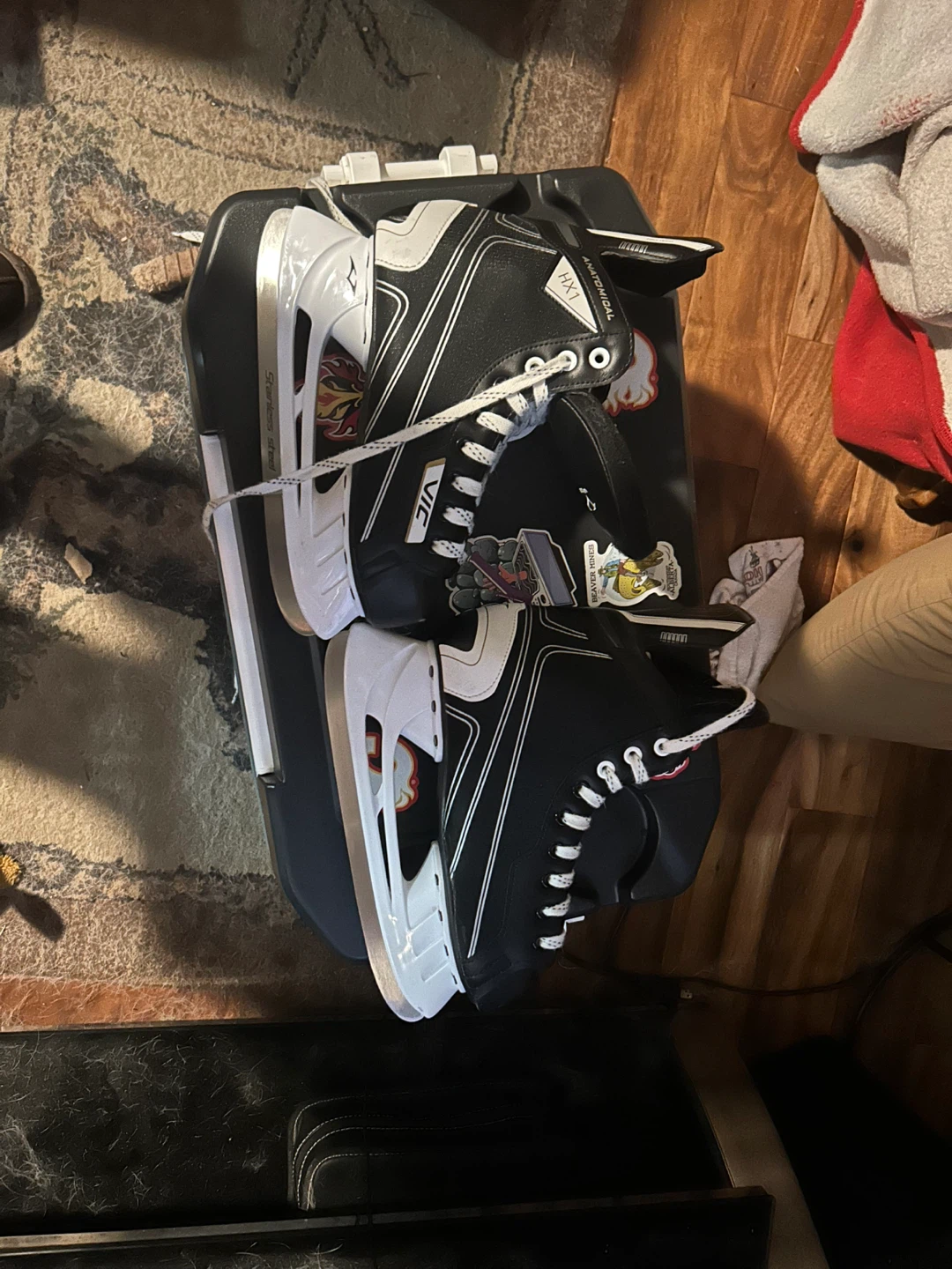 Vaughn Hockey Skates