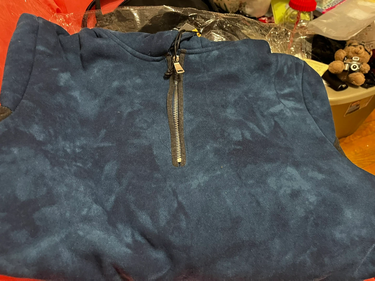 BNWT men’s hoodie