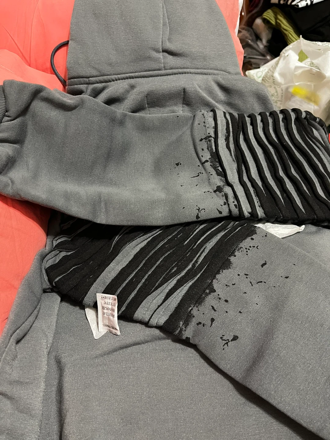 BNWT men’s hoodie - photo 3