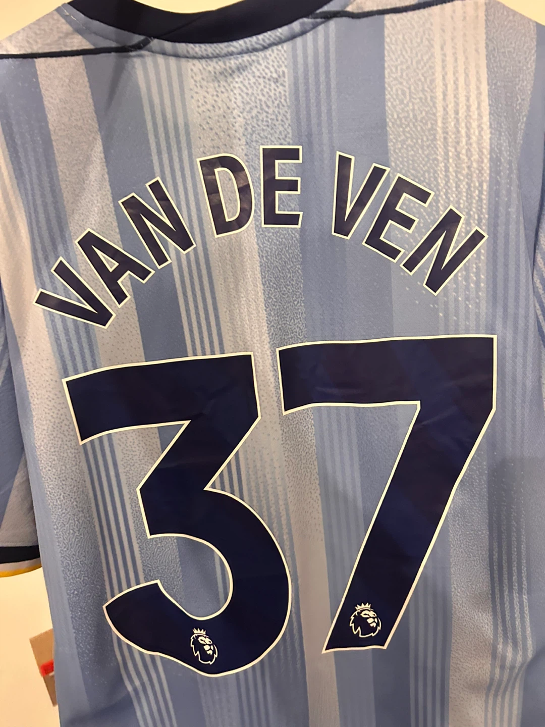 Tottenham Hotspur Van de Ven #37 Away Soccer Jersey - photo 2