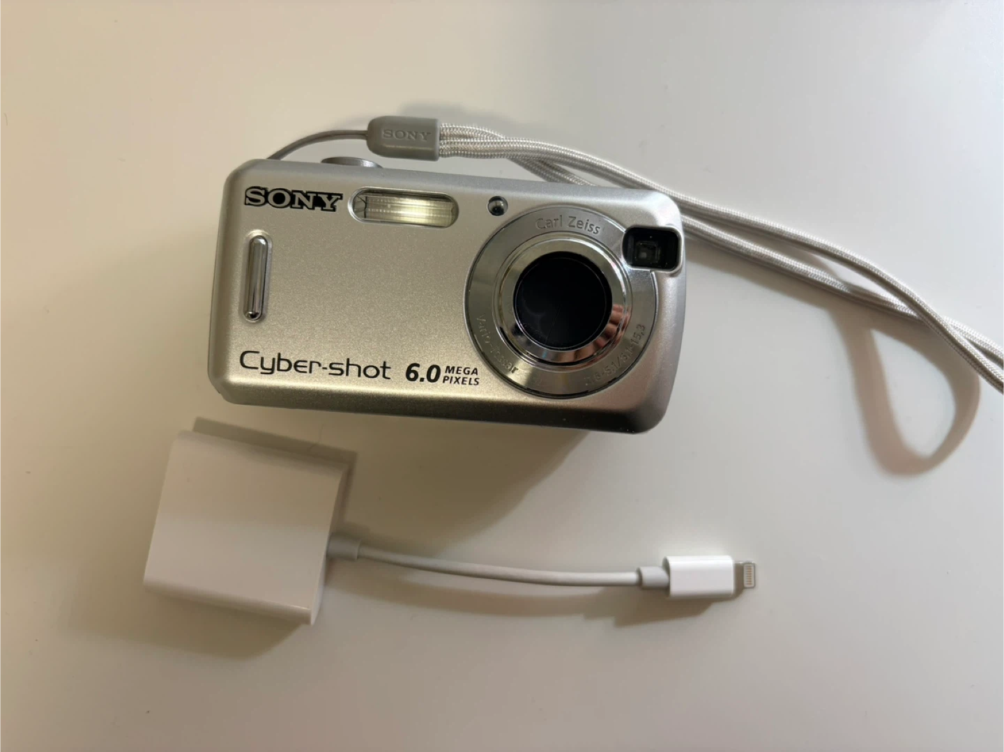 Sony Cyber-shot 6.0 MP Digital Camera