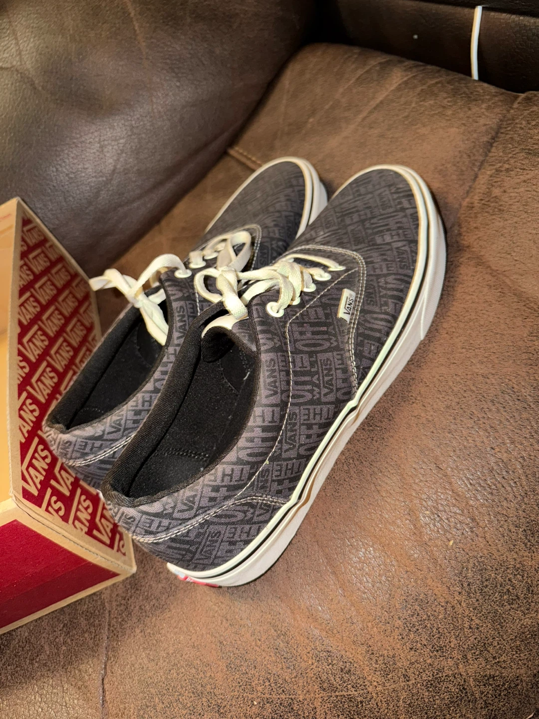 Vans "Off The Wall" Patterned Sneakers - photo 4