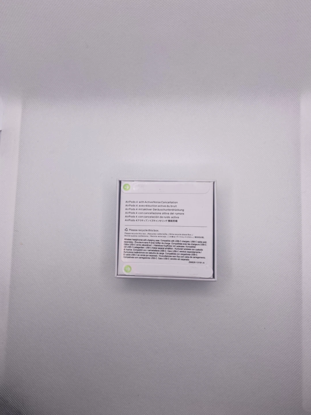 Apple AirPods Pro (4th Gen) with ANC - photo 4
