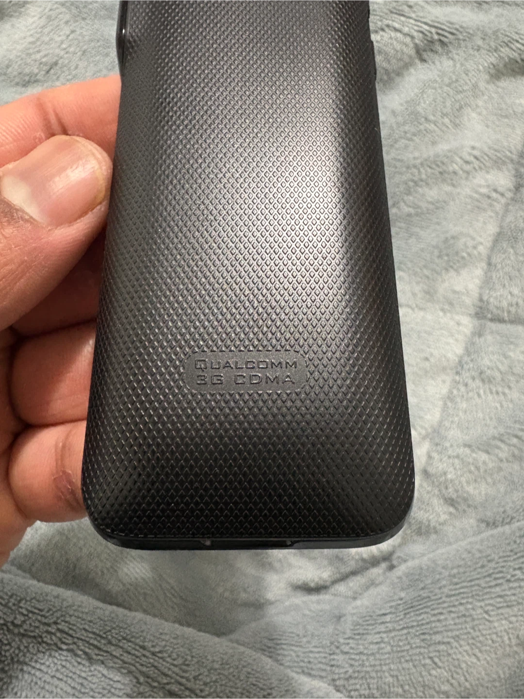 Kyocera Basic Flip Phone - photo 4