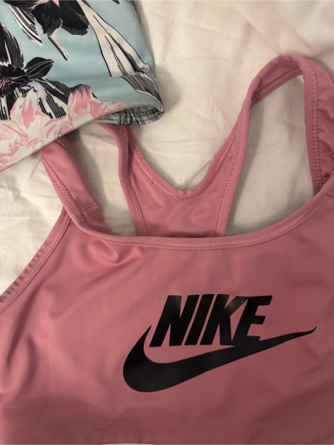 Nike Sports Bras - photo 3