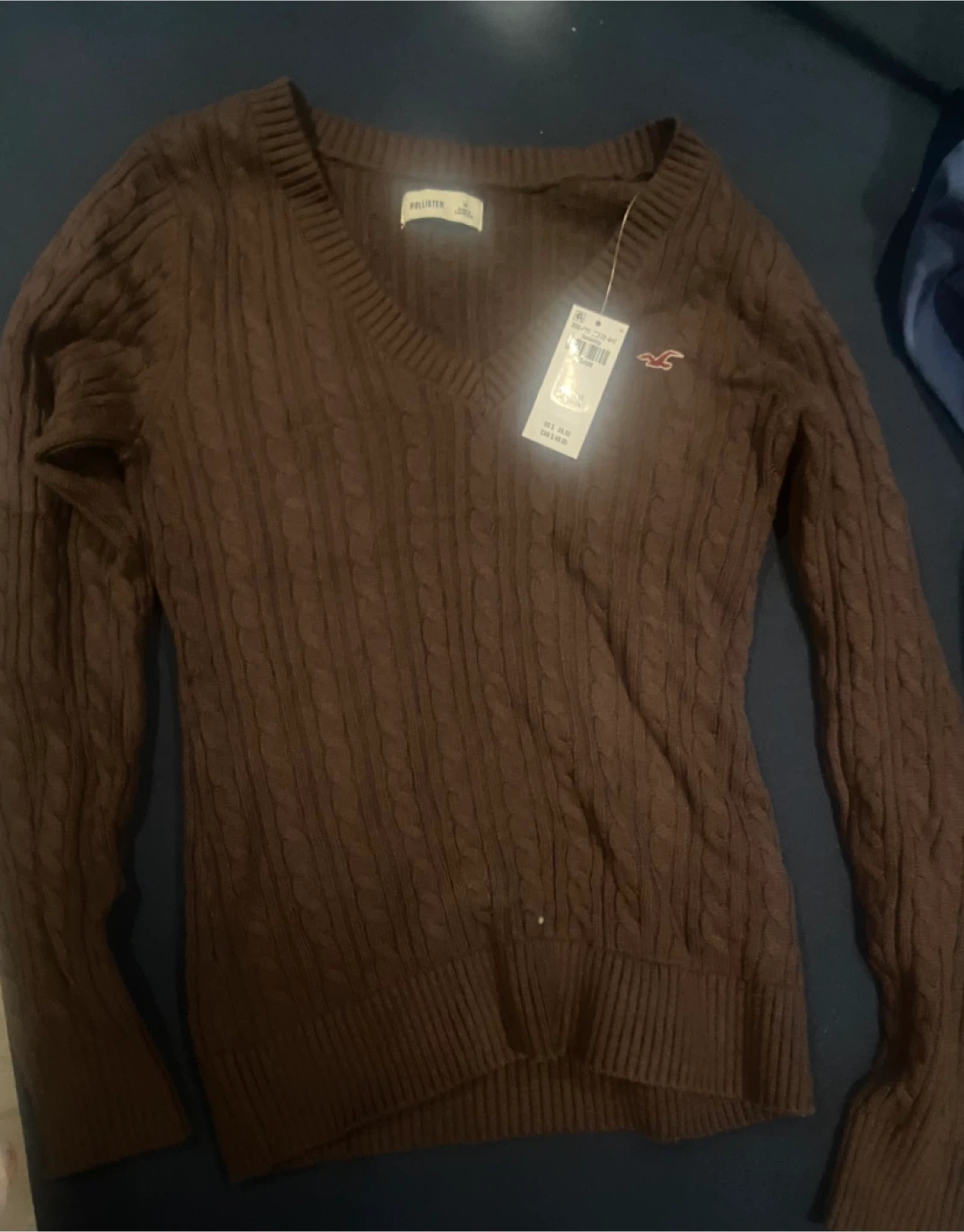 Hollister Brown Cable Knit V-Neck Sweater - Medium