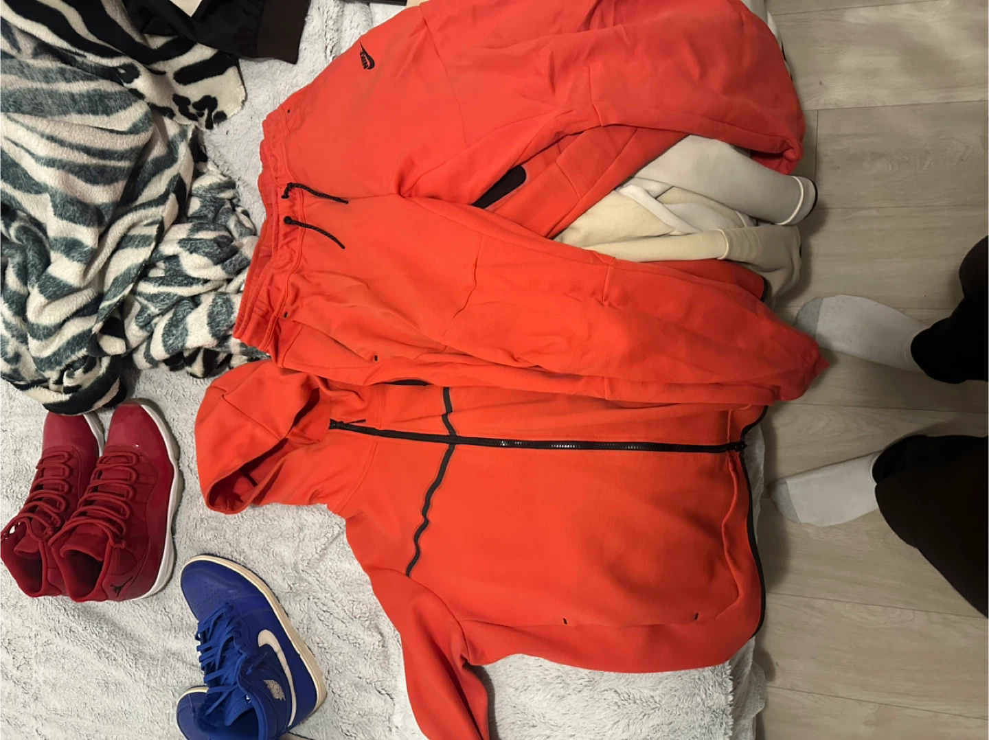 Nike Tech Fleece Full Zip Hoodie and Joggers Set - photo 3